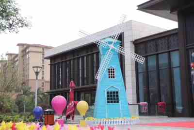 固原网红打卡新选择 荷兰风车出租出售、牛模型工厂直销，广告设计一站式服务